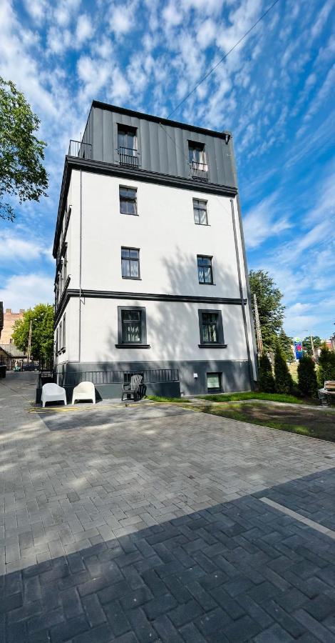 The Right Coast With Free Private Parking Apartment *